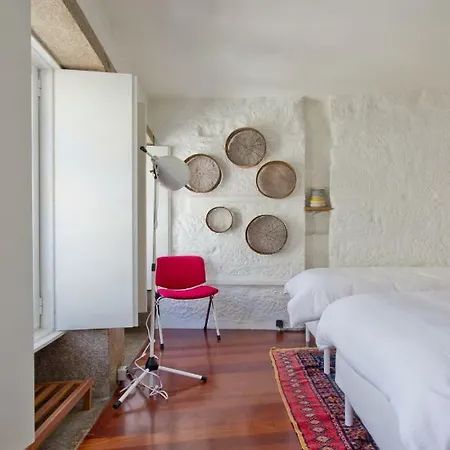 10 Em S. Domingos Bed and breakfast Oporto