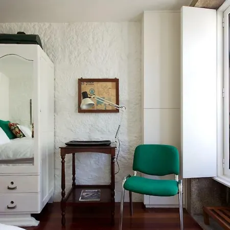 10 Em S. Domingos * Oporto